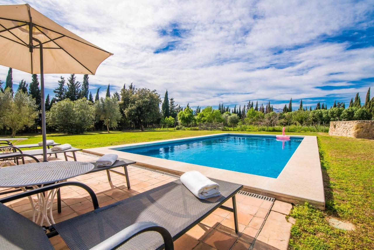 TRAUMHAFTE FAMILIEN-FINCA - 8 Gäste, Pool, Pferde&Hühner, Ruhe&Privatsphäre Villa Sa Pobla Exterior foto